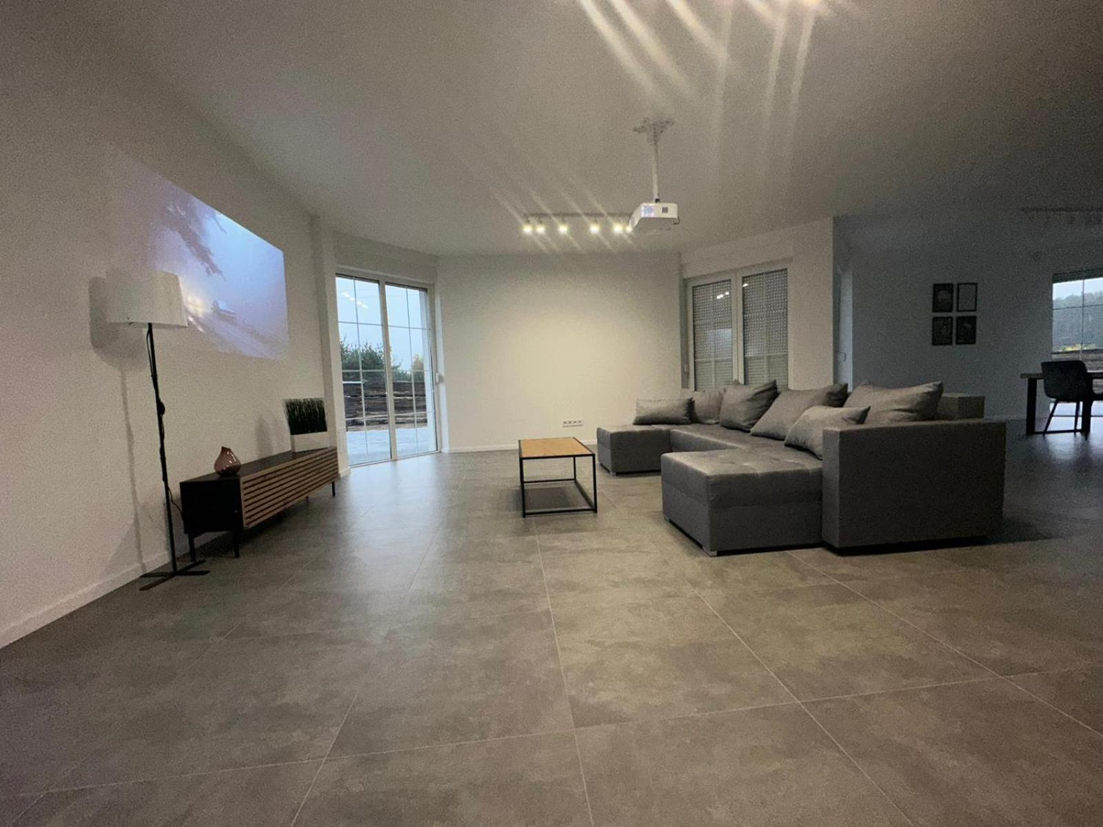 Milten Homestay Pniow